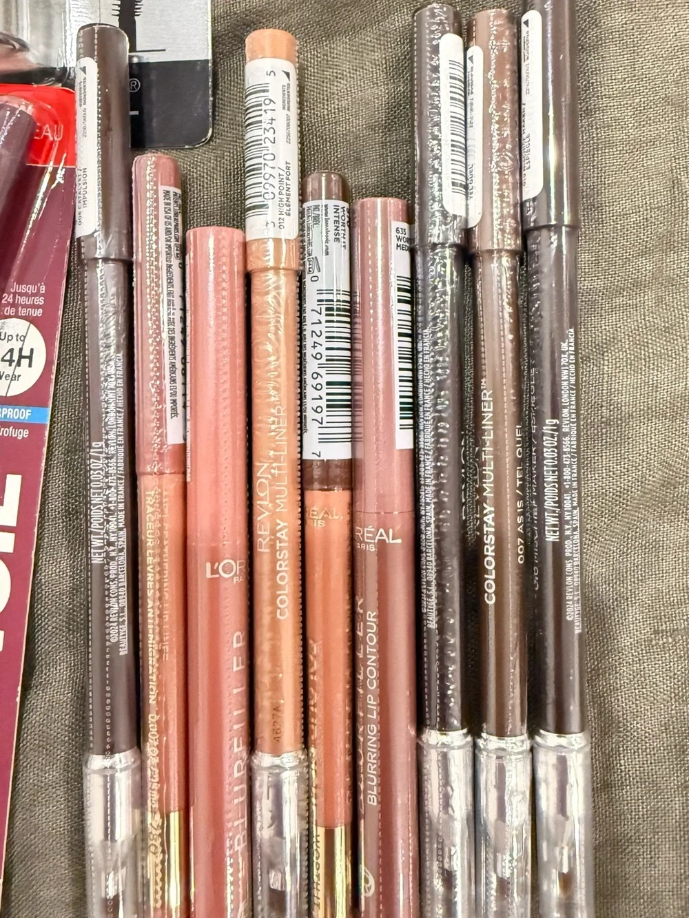 Revlon Assorted Eye Makeup Lot — Mascaras, Eyeliners & Pencils